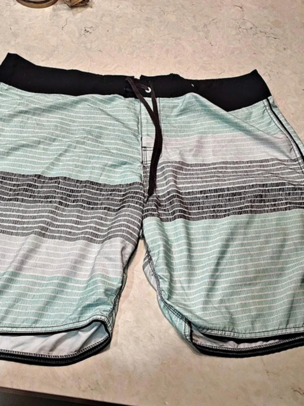 Fisherman Billabong Men's Board Shorts Geometric Green & Black Size 44 T1